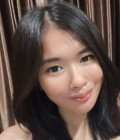Rungarun Site de rencontre femme thai Thaïlande rencontres célibataires 25 ans